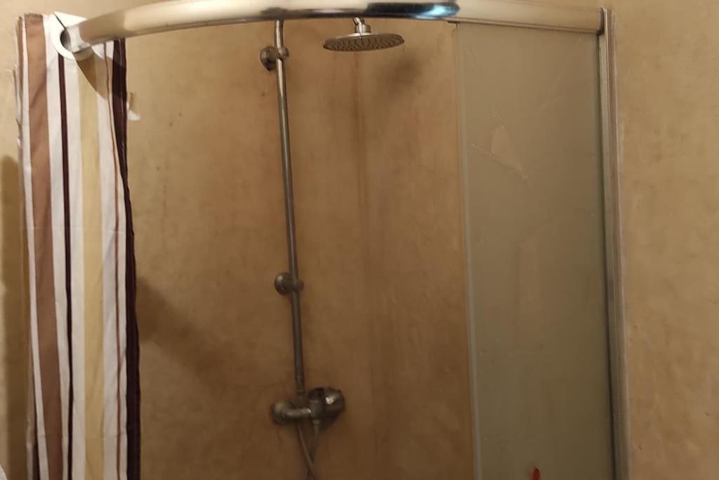 Charmant Appartement Dans Un Quartier Chic Et Calme Marrakesch Exterior foto