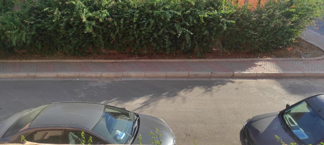 Charmant Appartement Dans Un Quartier Chic Et Calme Marrakesch Exterior foto